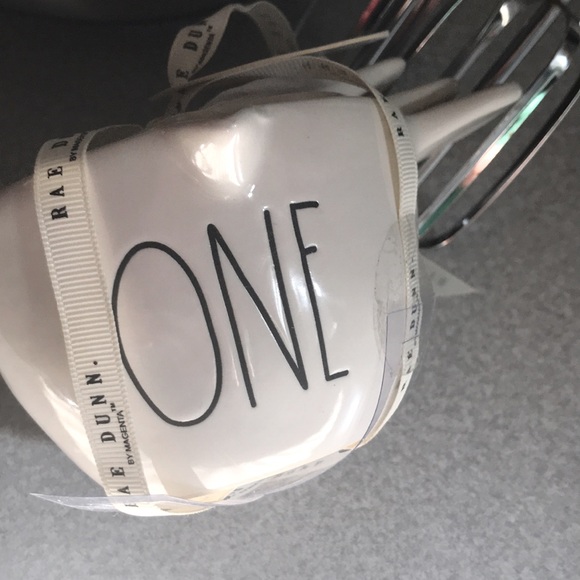 NWT Rae Dunn 4Piece Farmhouse Artesian Glossy White Ceramic Measuring Cup Set - Picture 3 of 6